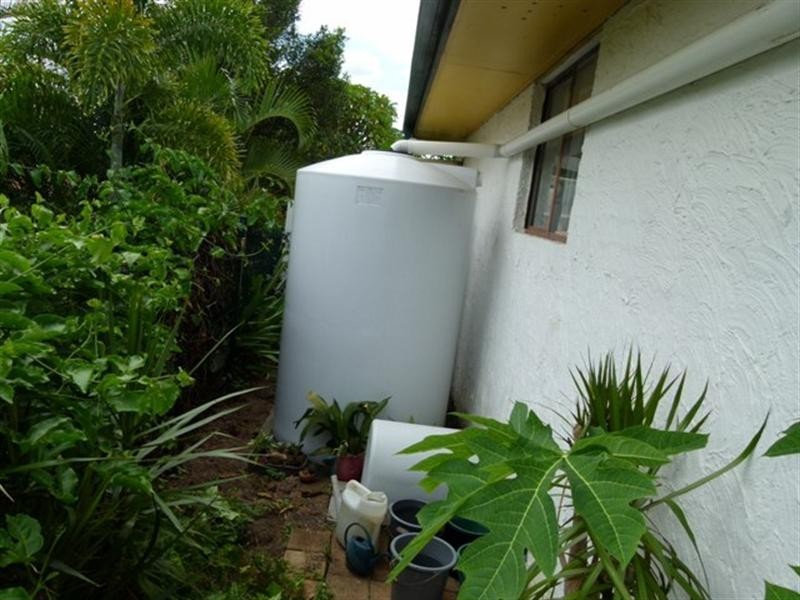 2 Lance Drive, Flinders View QLD 4305