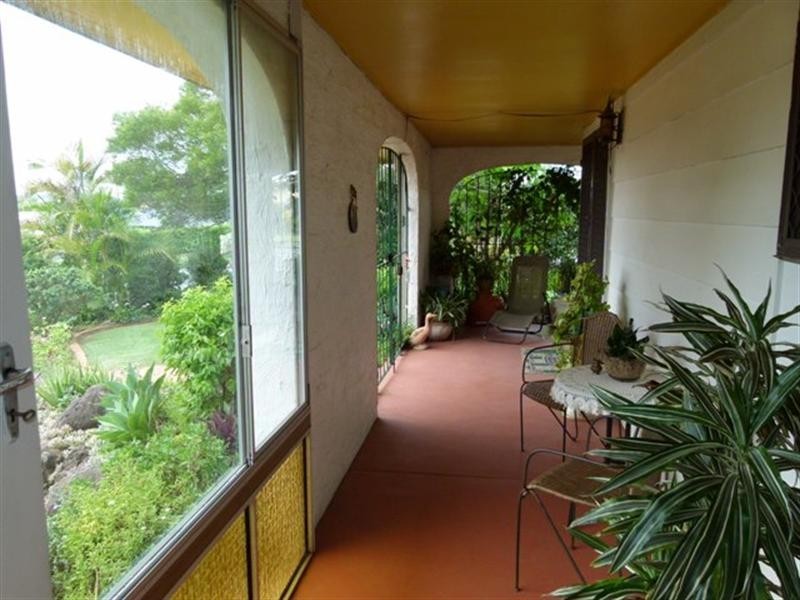 2 Lance Drive, Flinders View QLD 4305