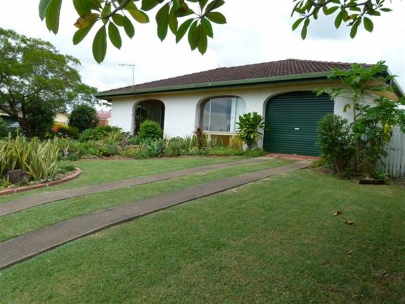 2 Lance Drive, Flinders View QLD 4305
