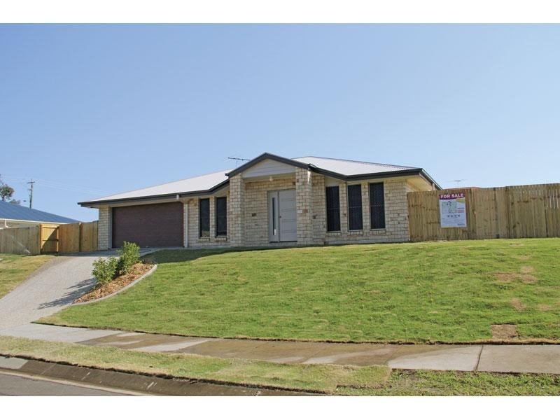 4 Petal Place, Yamanto QLD 4305