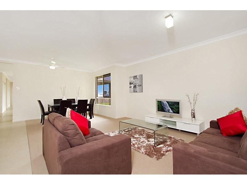 53 Tulip Street, Yamanto QLD 4305