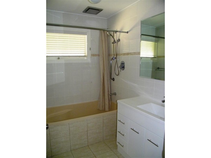 263 Whitehill Road, Raceview QLD 4305