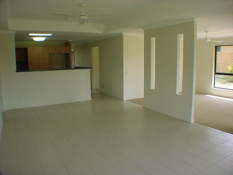 11 Dannika Way, Deebing Heights QLD 4306