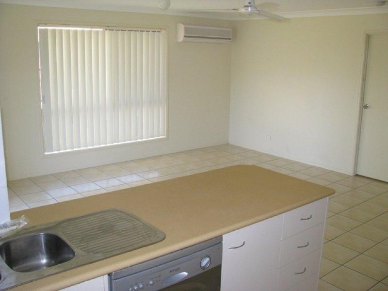 122 Anna Drive, Raceview QLD 4305