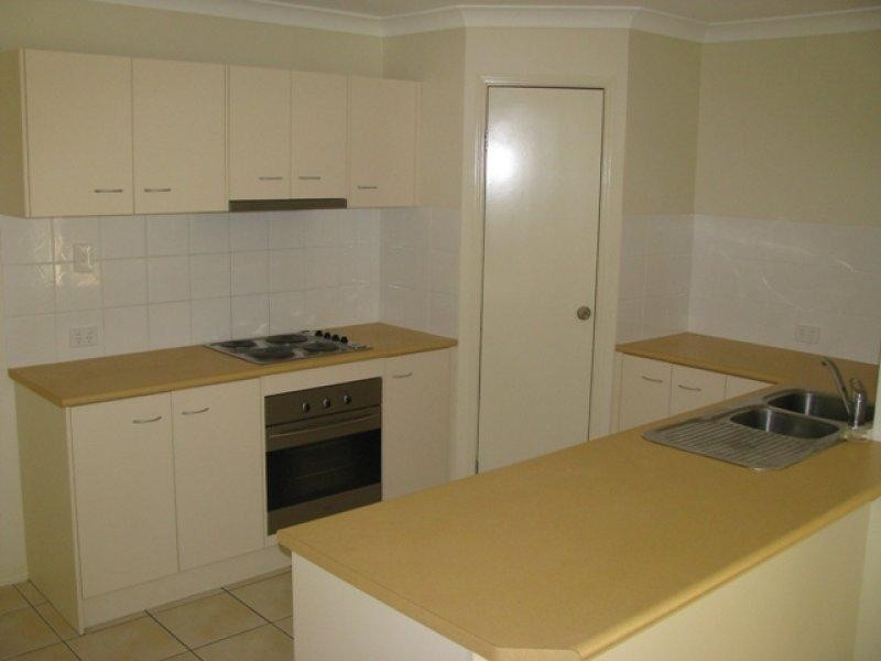 122 Anna Drive, Raceview QLD 4305