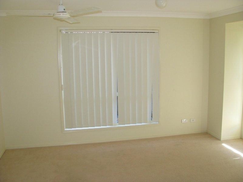 122 Anna Drive, Raceview QLD 4305