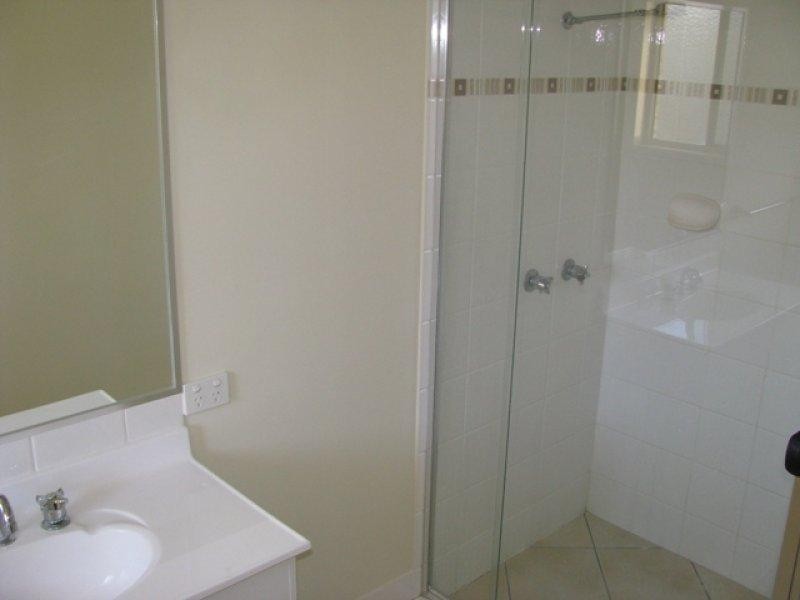 122 Anna Drive, Raceview QLD 4305