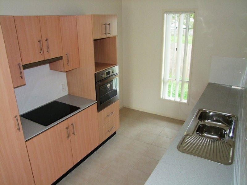 6 Figtree Court, Yamanto QLD 4305