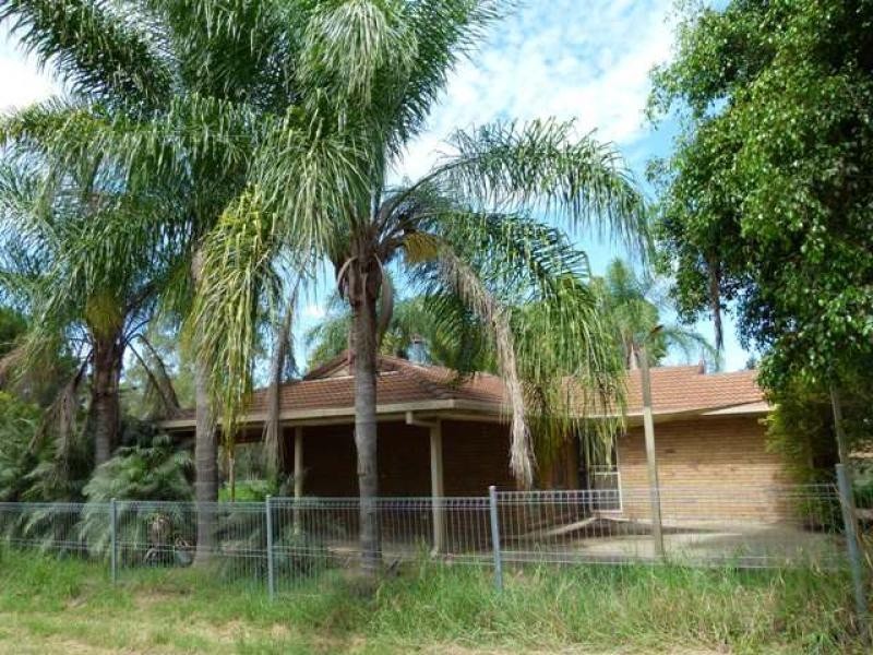 36 Helen Street, North Booval QLD 4304