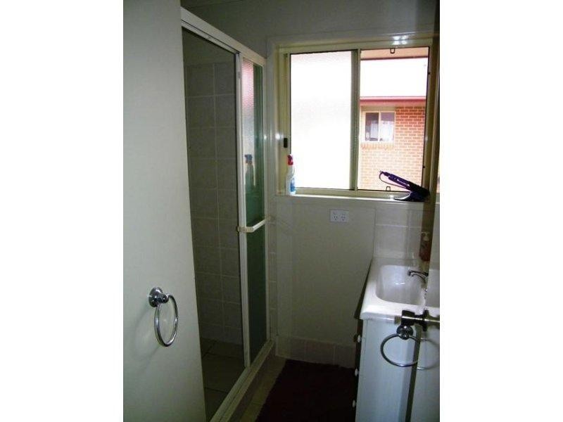 3/187 Warwick Road, Churchill QLD 4305