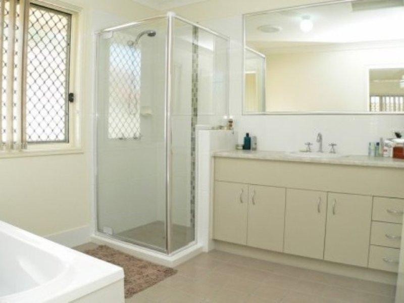 4/21B Hunter Street, Brassall QLD 4305