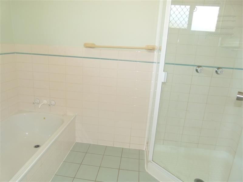 3 Percheron Court, Yamanto QLD 4305
