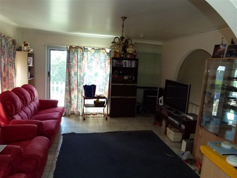 25 Fitzroy Street, Churchill QLD 4305