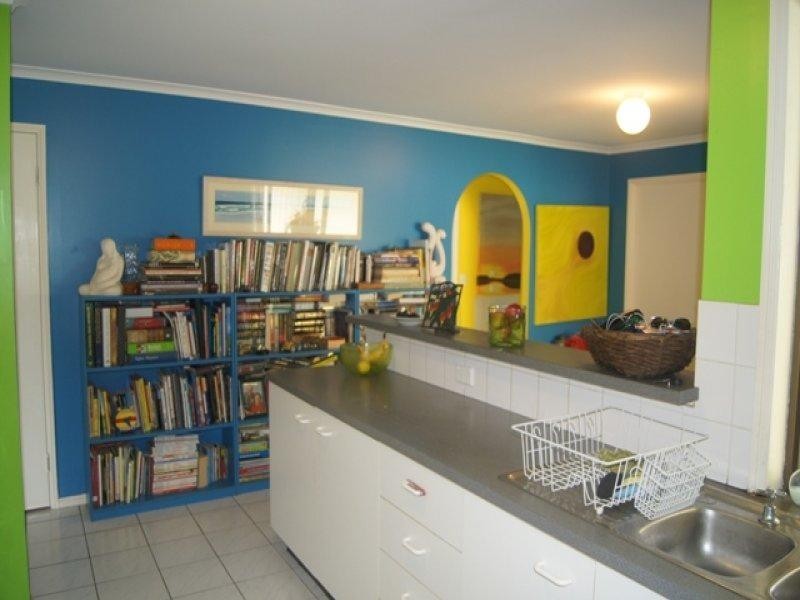 8 Blenheim Crescent, Yamanto QLD 4305