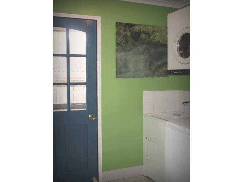 8 Blenheim Crescent, Yamanto QLD 4305