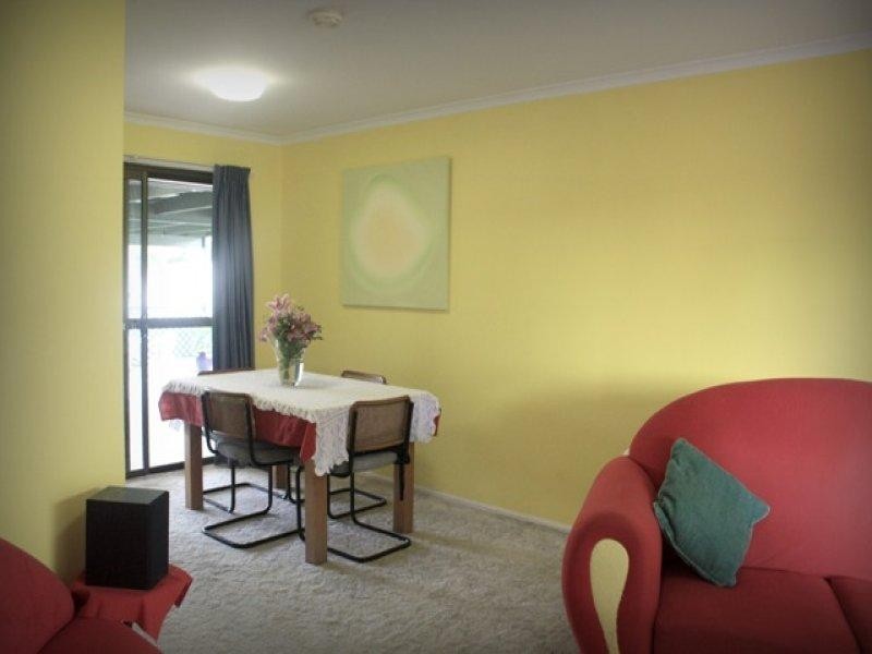 8 Blenheim Crescent, Yamanto QLD 4305