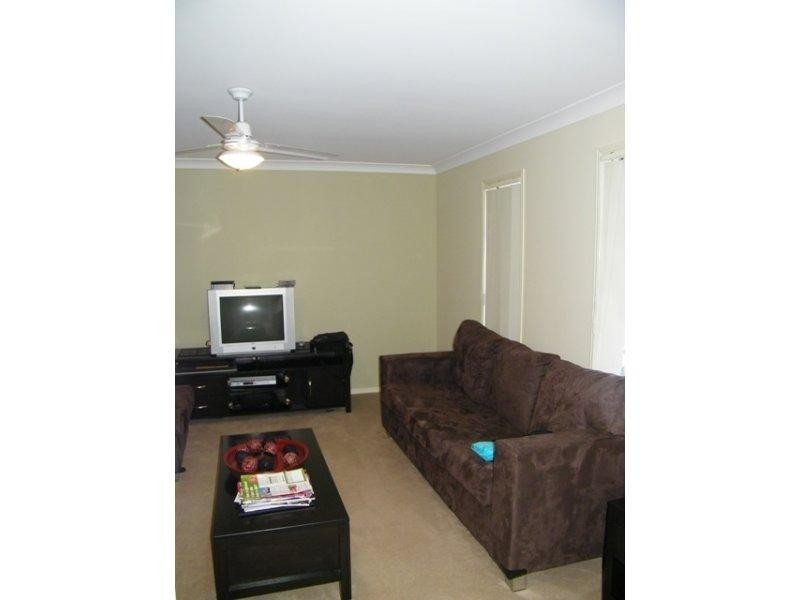 3 Stewart Court, Dugandan QLD 4310