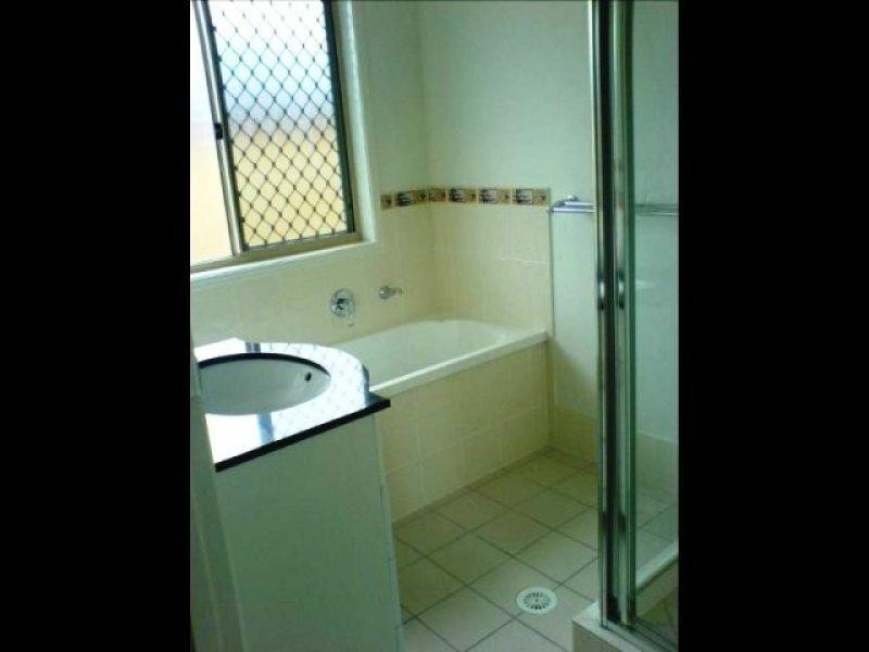 3 Benjamin Court, Yamanto QLD 4305