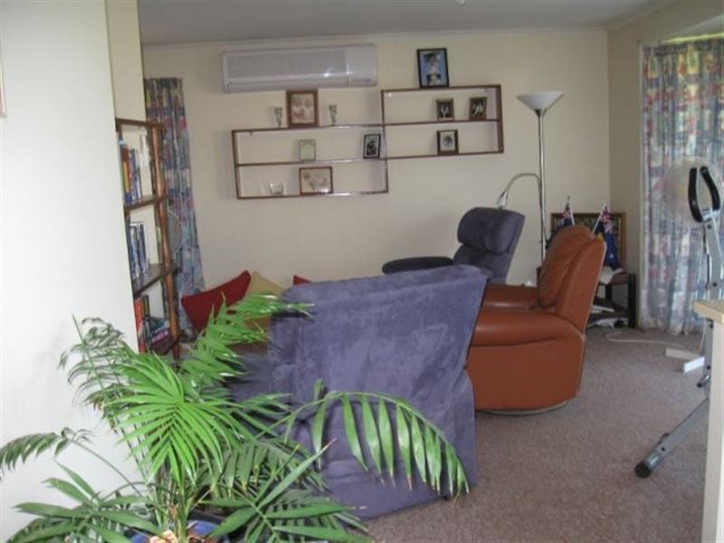 16 Flinders Street, Peak Crossing QLD 4306