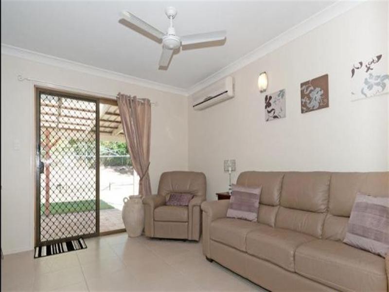 6-8 Aster Street, Yamanto QLD 4305