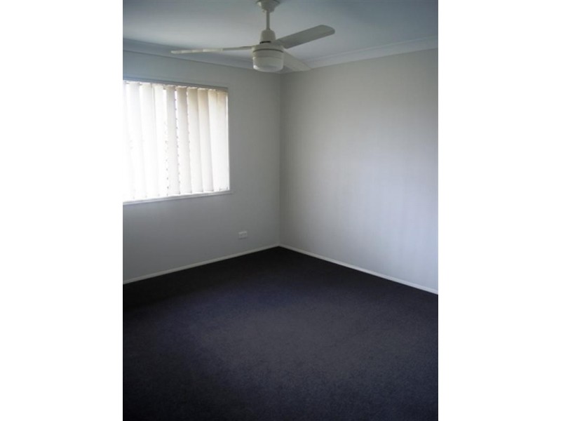 18 Eric Drive, Blackstone QLD 4304