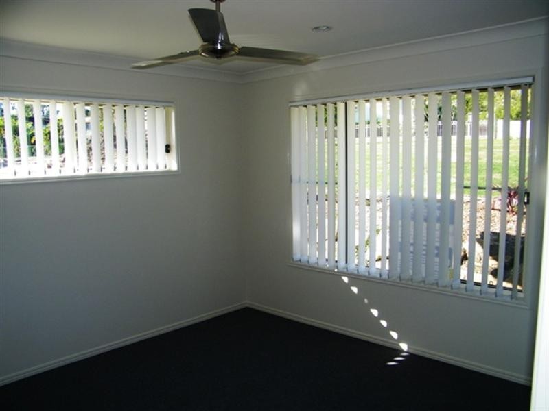 70 Avon, Leichhardt QLD 4305