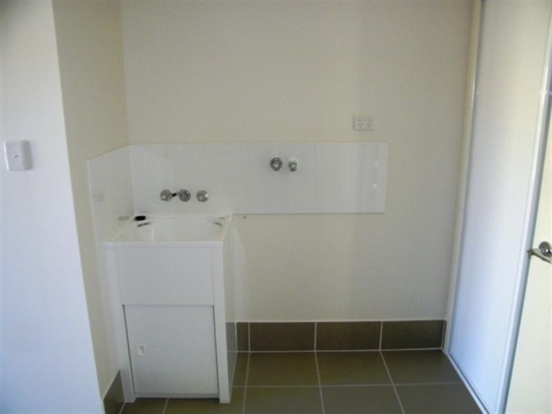 70 Avon, Leichhardt QLD 4305