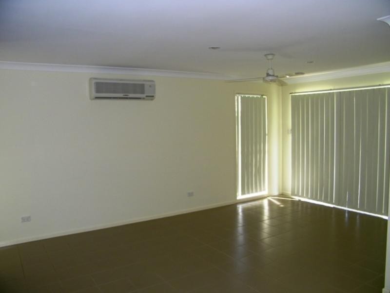 96 jacaranda Drive, Yamanto QLD 4305