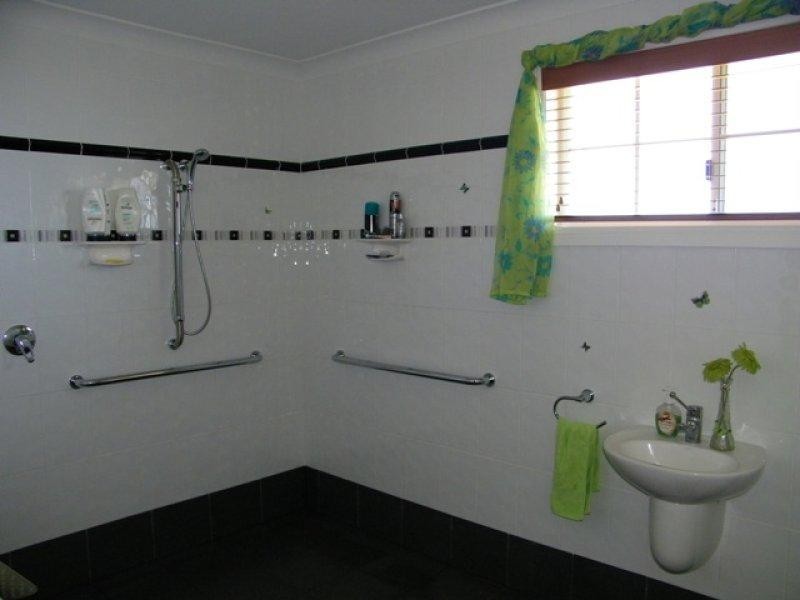 918 Pine Mountain Road, Pine Mountain QLD 4306