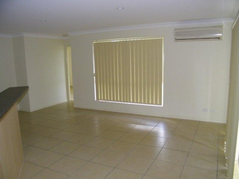 5 Angela Place, Yamanto QLD 4305