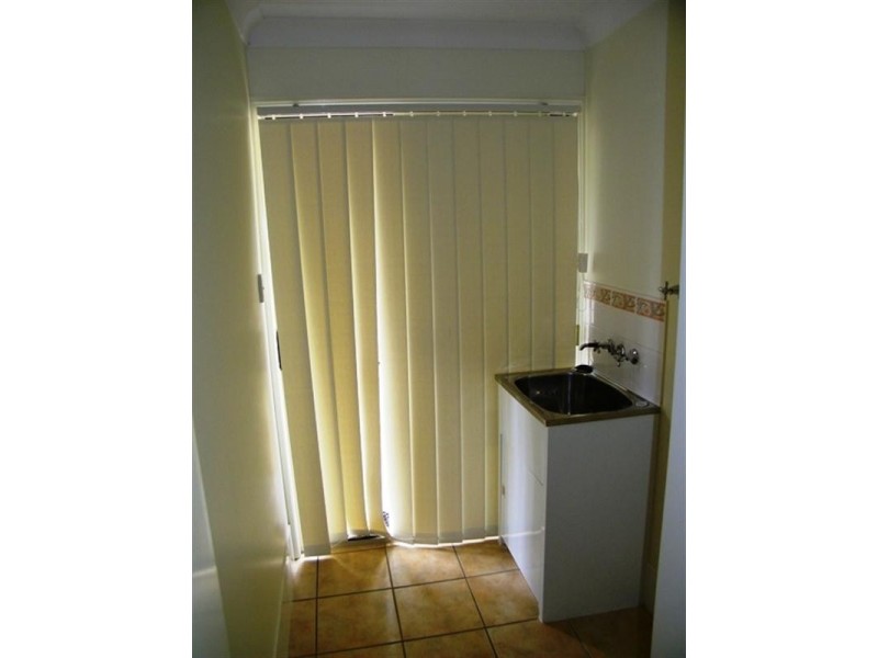 6 Drayton Place, Yamanto QLD 4305