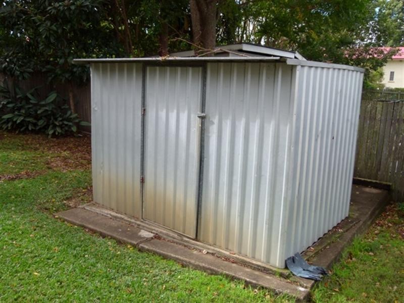 10 Lloyd George Street, Eastern Heights QLD 4305