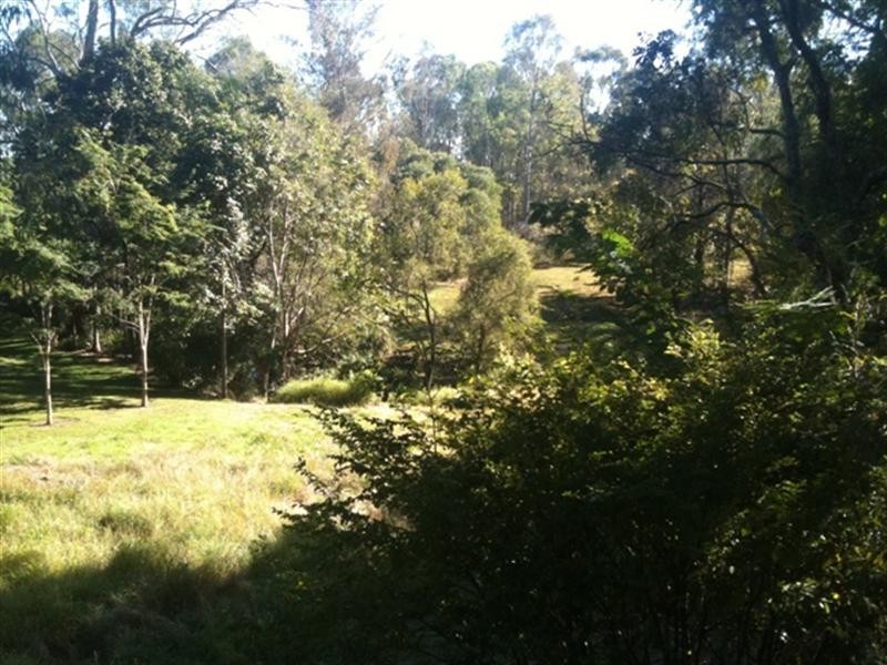 28 Queen, Blackstone QLD 4304