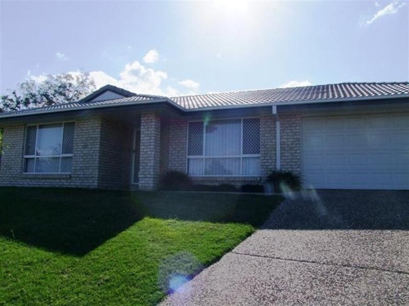 9 Windsor Court, Deebing Heights QLD 4306