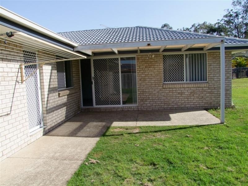 9 Windsor Court, Deebing Heights QLD 4306