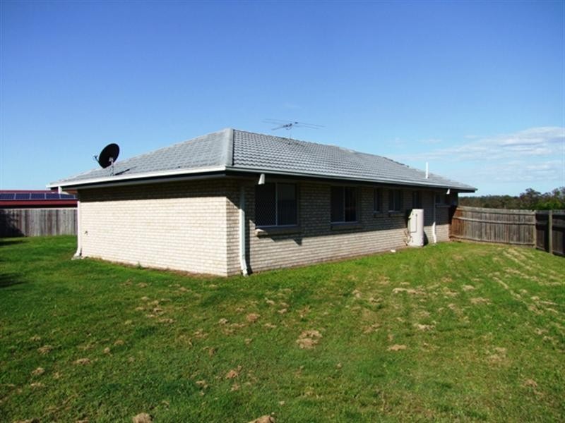 9 Windsor Court, Deebing Heights QLD 4306