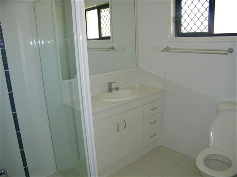 15 Neumann Place, Leichhardt QLD 4305