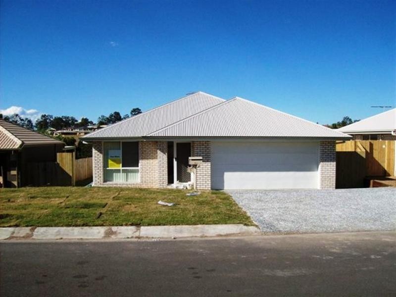 5 Bosswood, Yamanto QLD 4305