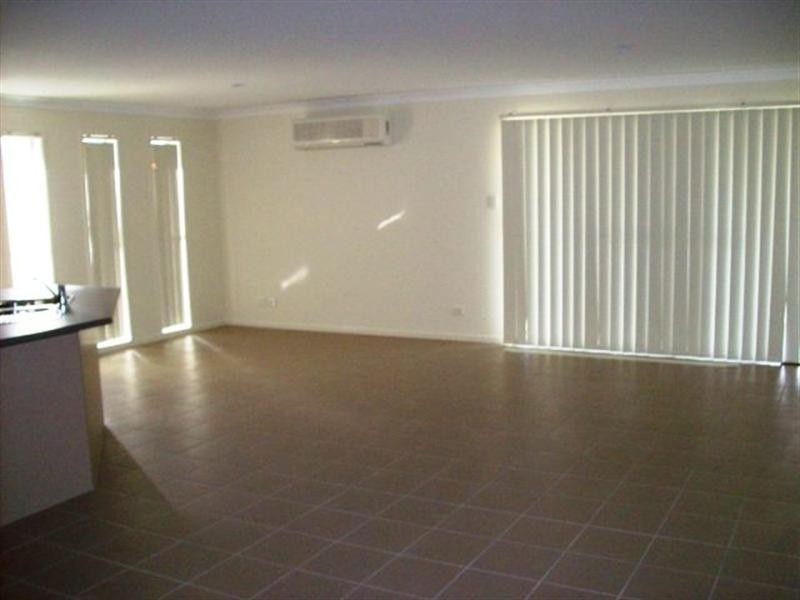 5 Bosswood, Yamanto QLD 4305