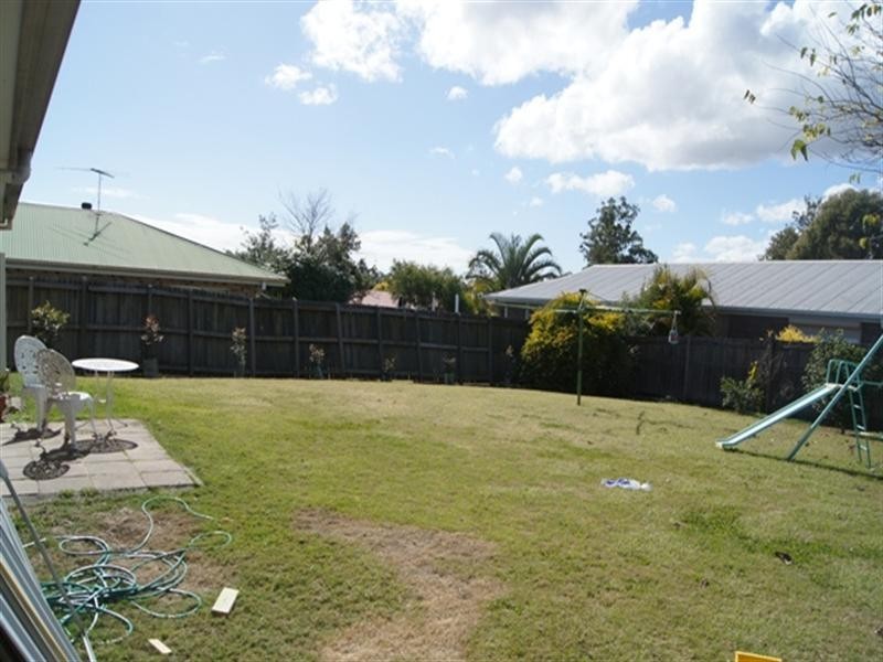 9 Jacaranda Drive, Yamanto QLD 4305
