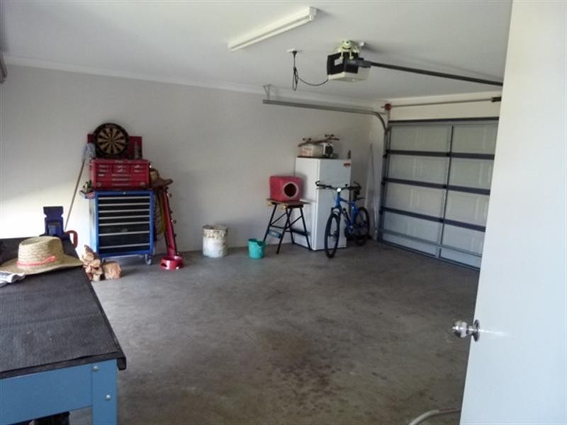 9 Jared Court, Yamanto QLD 4305