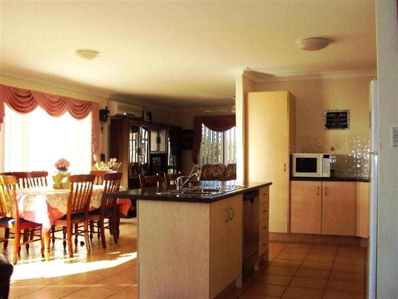 16 Amie Place, Raceview QLD 4305