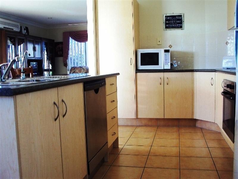 16 Amie Place, Raceview QLD 4305