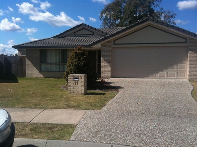 11 Jene Close, Flinders View QLD 4305