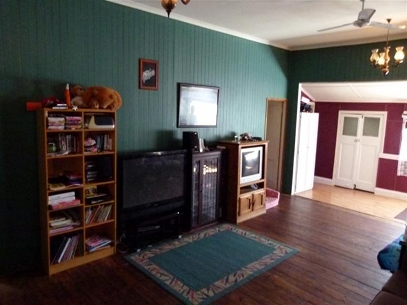 182 Cascade Street, Raceview QLD 4305