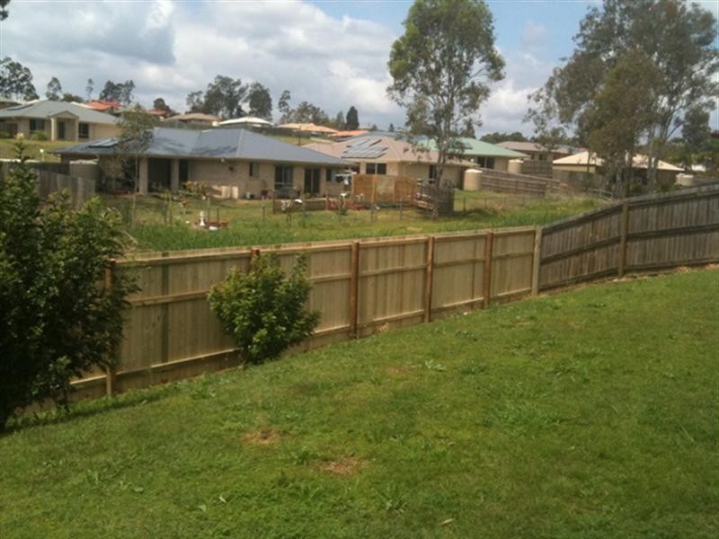 18 Waratah, Yamanto QLD 4305