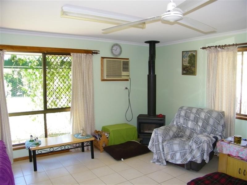 43 Fassifern Street, Peak Crossing QLD 4306