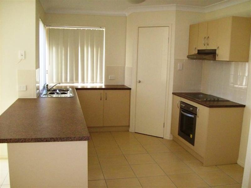 2 Josh, Flinders View QLD 4305