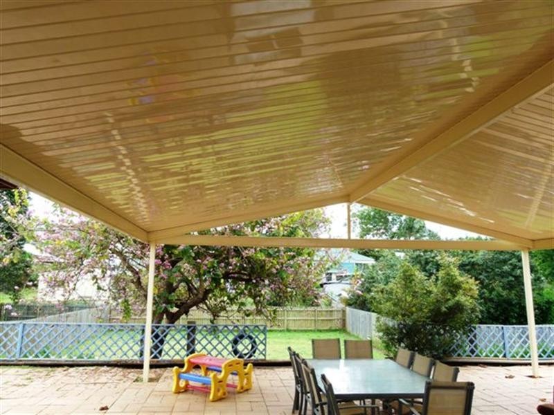 6 McNamara Street, Leichhardt QLD 4305