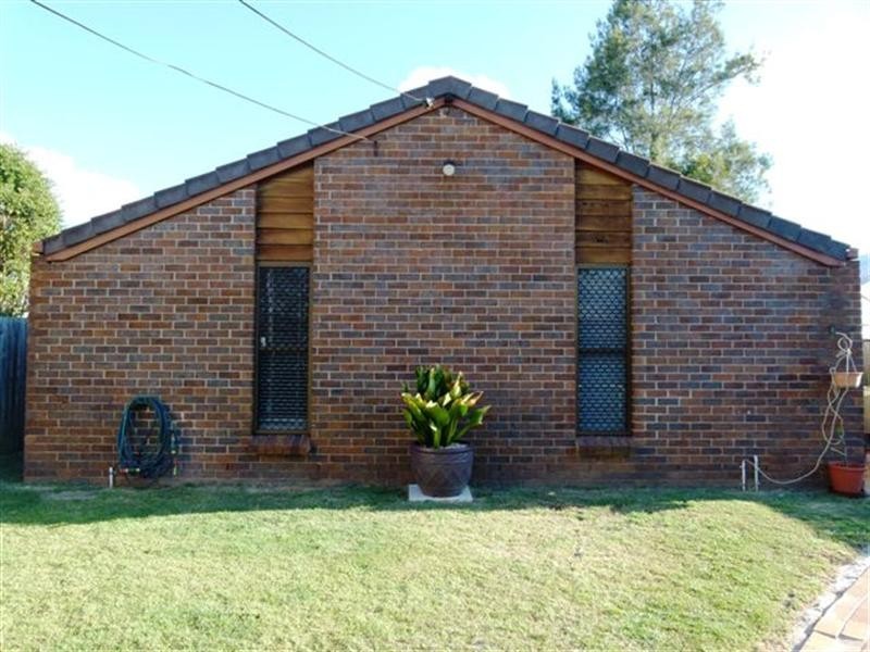 29 Gledson Street, North Booval QLD 4304